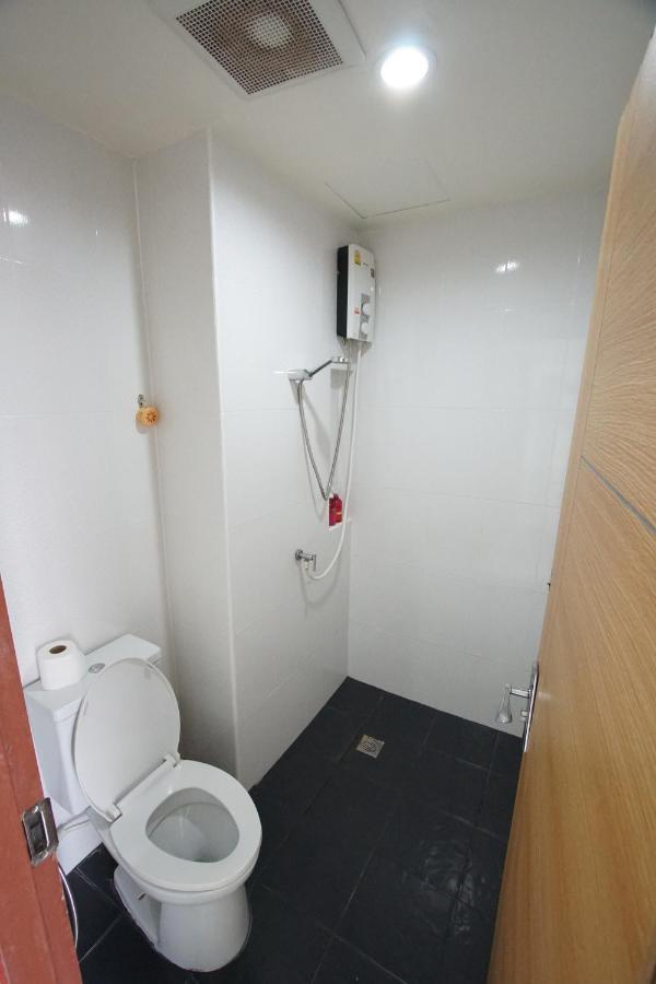Bedbox Guesthouse And Hostel Patong Exterior foto