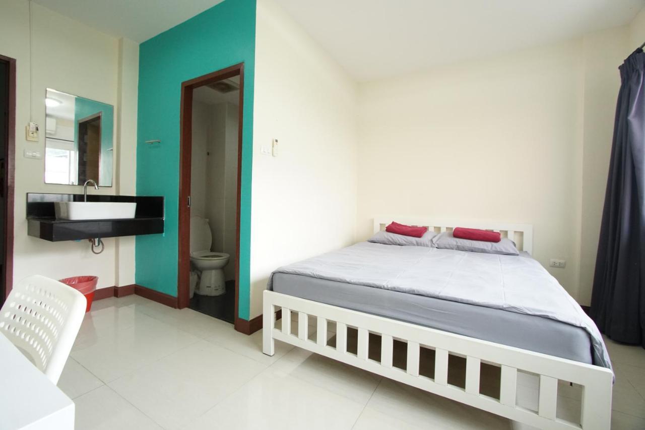 Bedbox Guesthouse And Hostel Patong Exterior foto